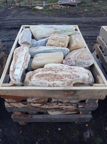 Златолит жёлтый, жёлто-зелёный глыбки и валуны для ланшафтного дизайна купить в Ивделе