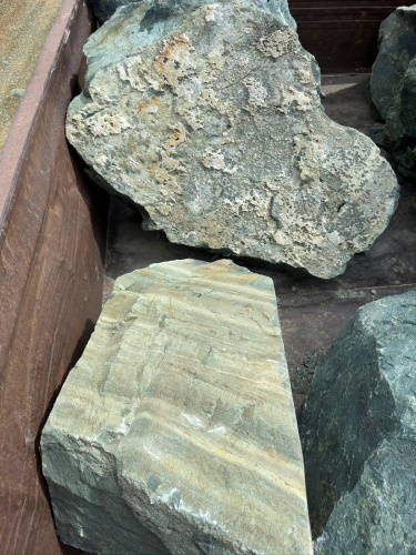 Ландшафтные глыбы зелёные 200-500 килограмм купить в Ивделе