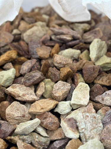 Златолит персиковый декоративная каменная крошка купить в Ивделе