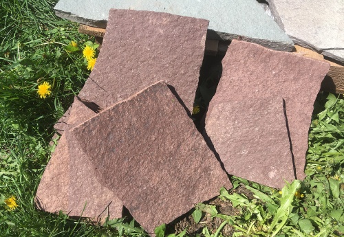 Плитняк лемезит бордовый для цоколя 1,5-2 см купить в Ивделе