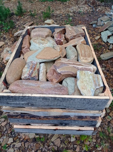 Златолит жёлтый, жёлто-зелёный глыбки и валуны для ланшафтного дизайна купить в Ивделе