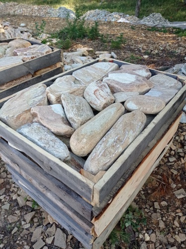 Златолит жёлтый, жёлто-зелёный глыбки и валуны для ланшафтного дизайна купить в Ивделе