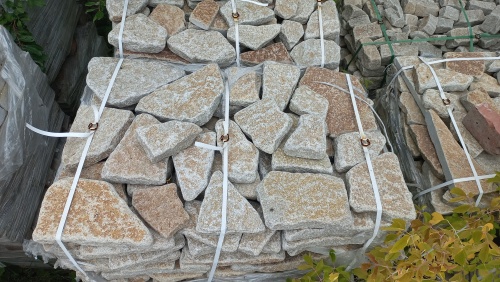 Гранитный плитняк галтованный для парковки купить в Ивделе