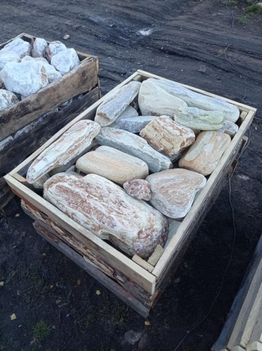 Златолит жёлтый, жёлто-зелёный глыбки и валуны для ланшафтного дизайна купить в Ивделе