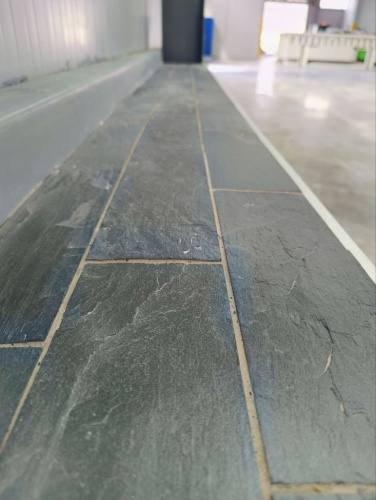 Плитка чёрная из натурального камня фасадная 30 см * 5 см, толщина 7 мм -30 мм купить в Ивделе